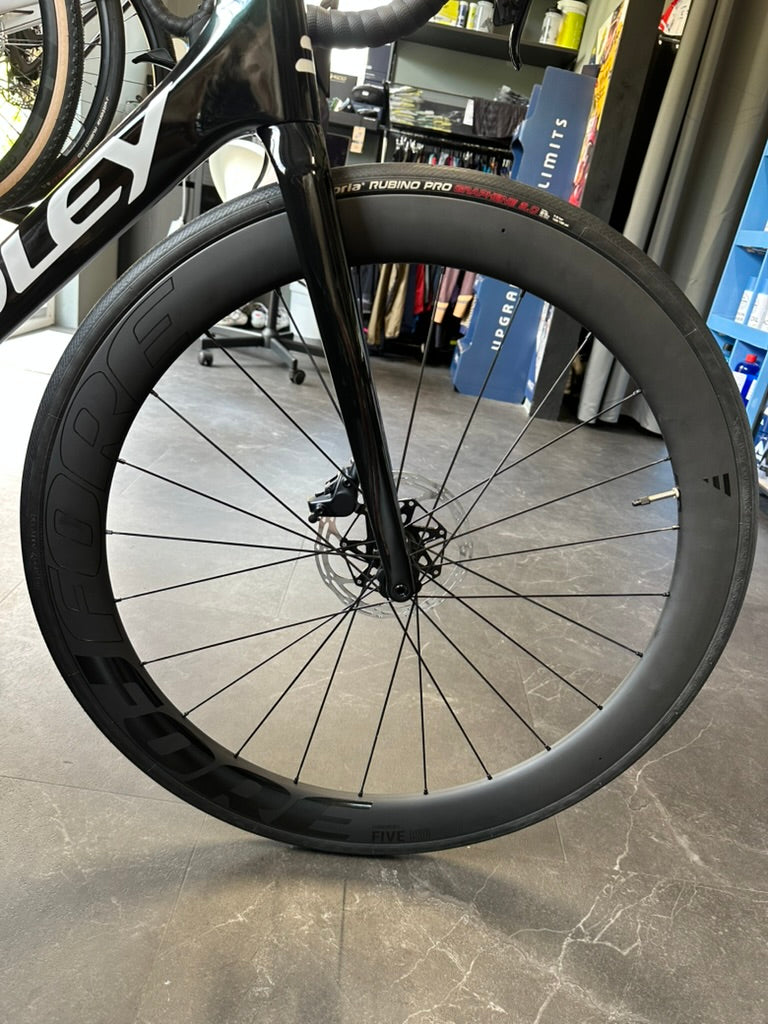 Brand New Ridley Fenix SLIC – Size M – SRAM Force eTap AXS 12-Speed