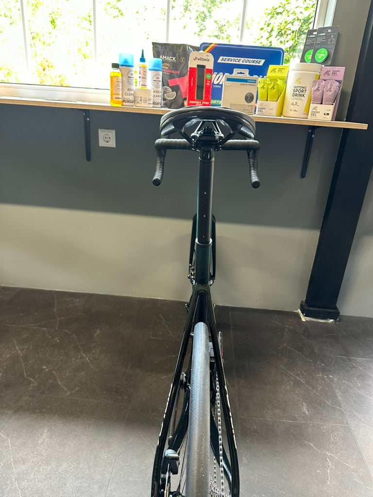 Brand New Ridley Fenix SLIC – Size M – SRAM Force eTap AXS 12-Speed