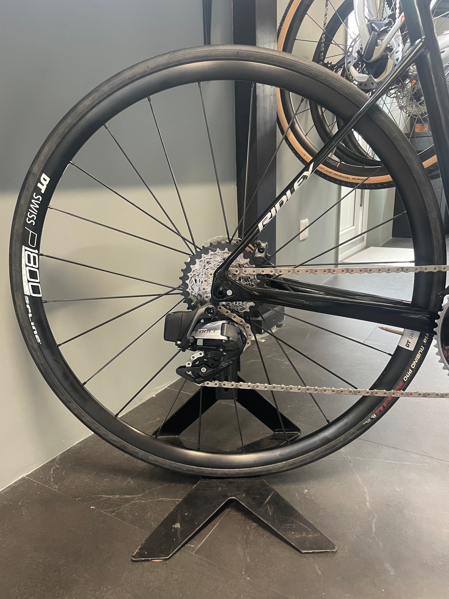 Ridley Fenix SLIC – Size M - SRAM Force eTap AXS - New