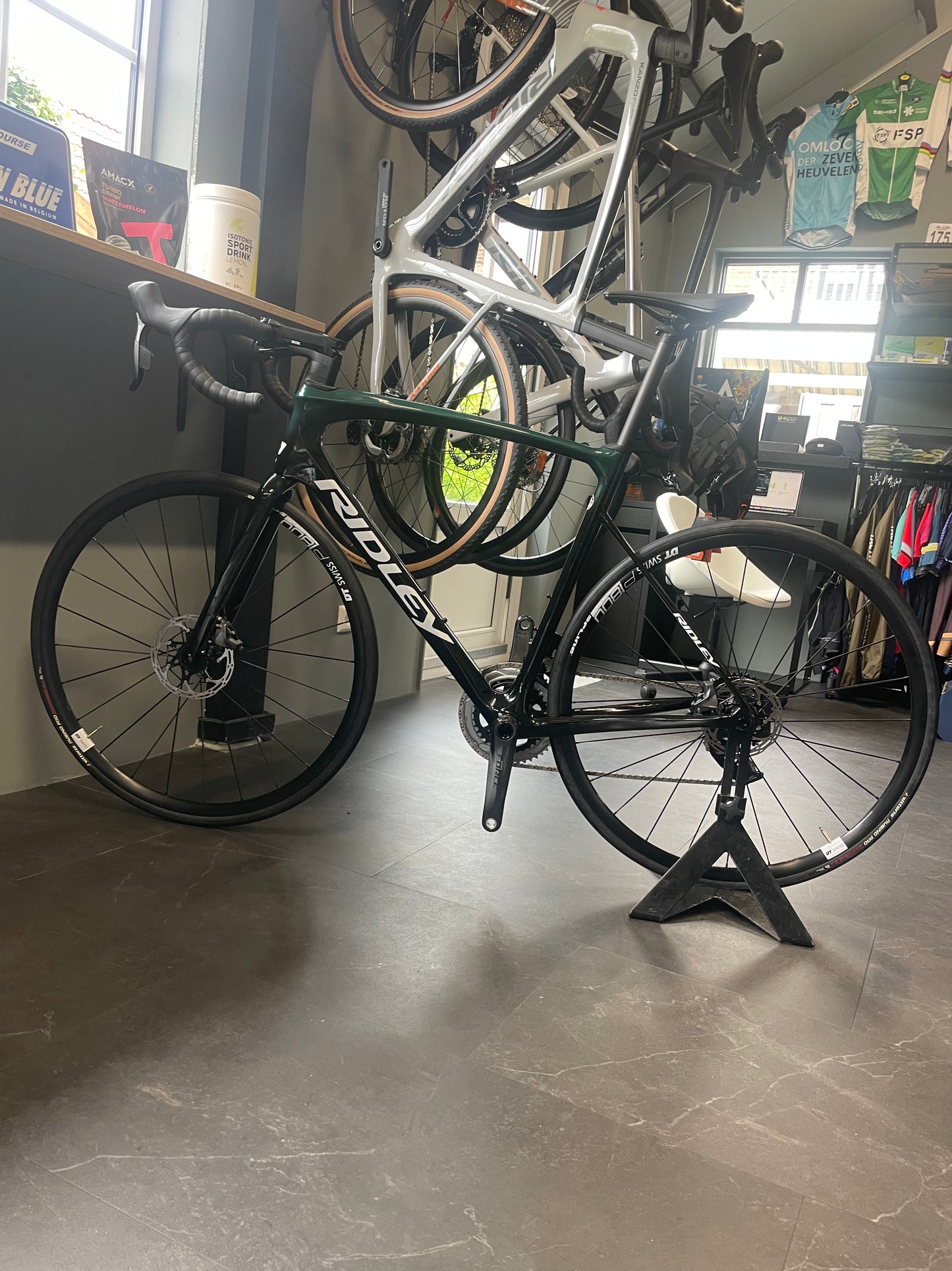 Ridley Fenix SLIC – Size M - SRAM Force eTap AXS - New