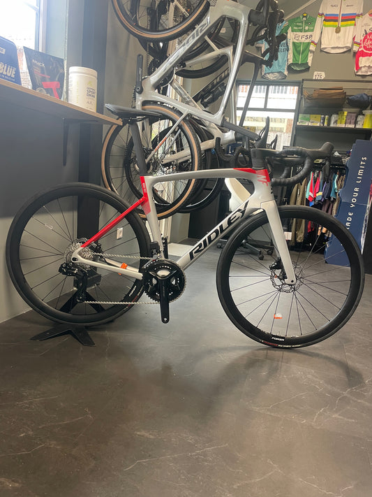 Ridley Noah Fast Disc – Shimano 105 Di2 - New