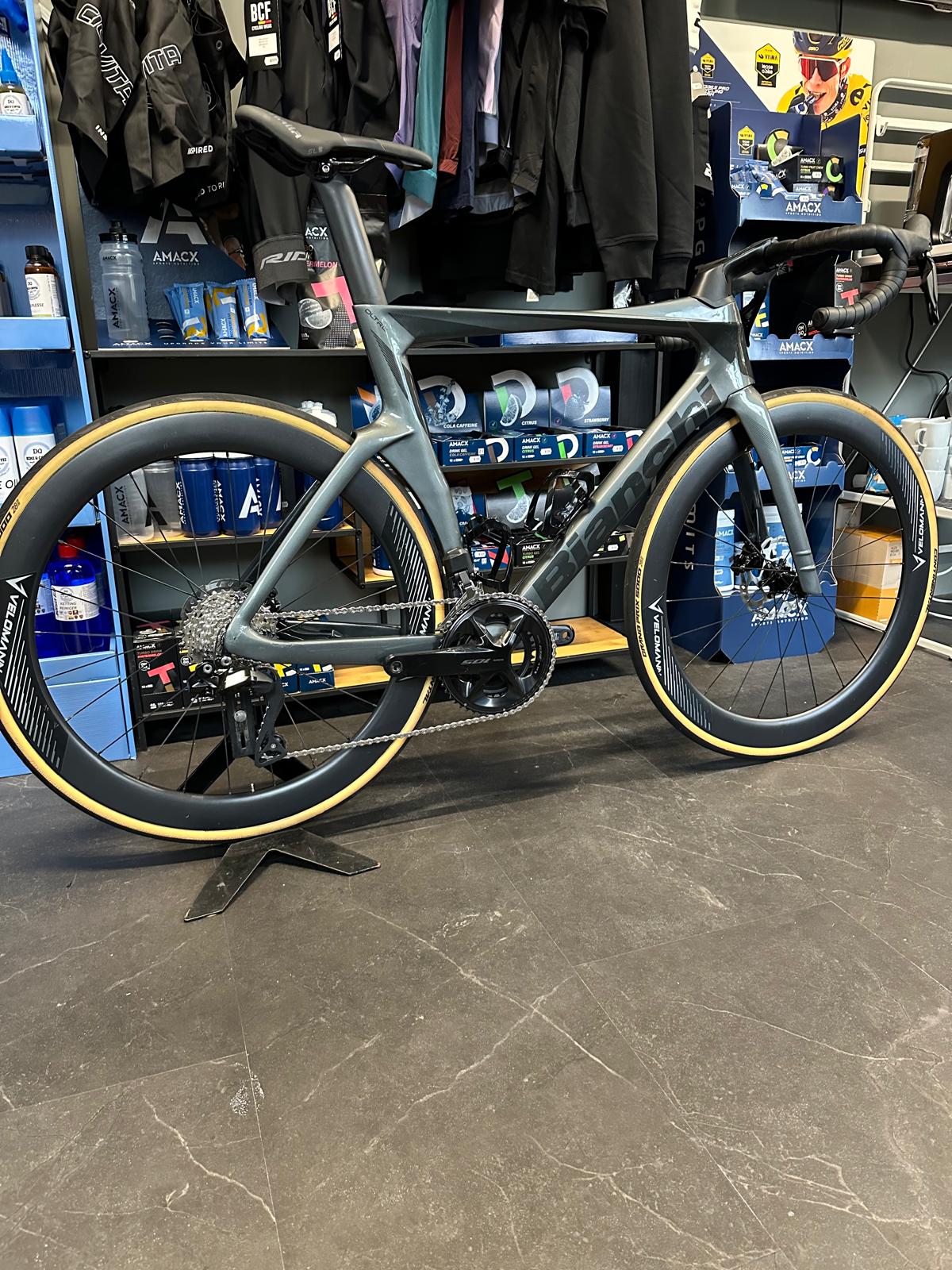 Bianchi Oltre